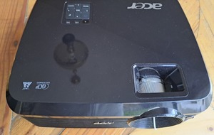 Retro Projecteur ACER X1230PK Model QNX0901 + Enceintes